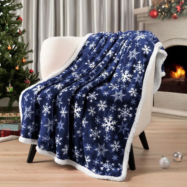 Флисовый новогодний плед Diana Textile al745-blue фото