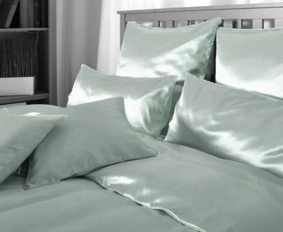 Шовкове простирадло Seide Helios petrol (S-18) Євро 180х200 см (на резинці) p_s_k_sd042122-18 фото