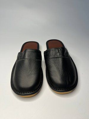 Шкіряні парні капці Zhou Jie з неслизькою підошвою, чорний (27 розмір) 221341-27-чорний фото