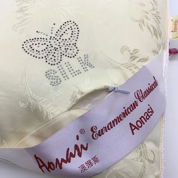 Подушка шелк AONASI (70x70) AONASI SILK PILLOW 917506 Aon_917506 фото