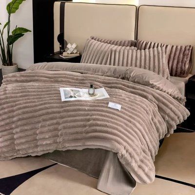 Постільна білизна Шарпей (200x220) Colorful VELOOR BED LINEN SHARPE 013568, Пісочний, Євро Col_013568 фото