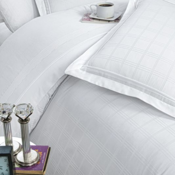 Комплект постельного белья Deluxe SATIN DLX Royce DLX-735-Royce-white-Євро фото