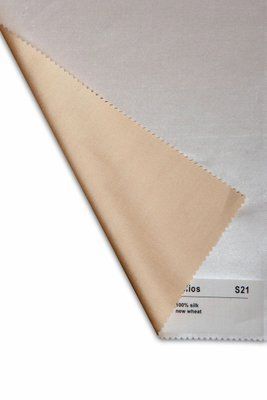 Шовкове простирадло Seide Helios new wheat (S21) Євро 160х200 см (на резинці) p_s_k_sd995812-03 фото