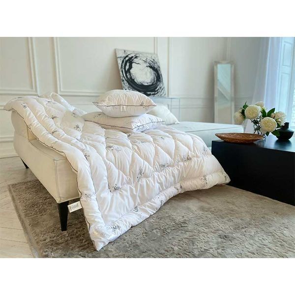 Подушка зі штучного лебединого пуху "Silver Swan" 40x60 см 309.52_Silver Swan фото